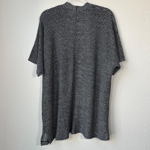 Eileen Fisher size M long Kimono cardigan short sleeve organic linen white black - Picture 9 of 11